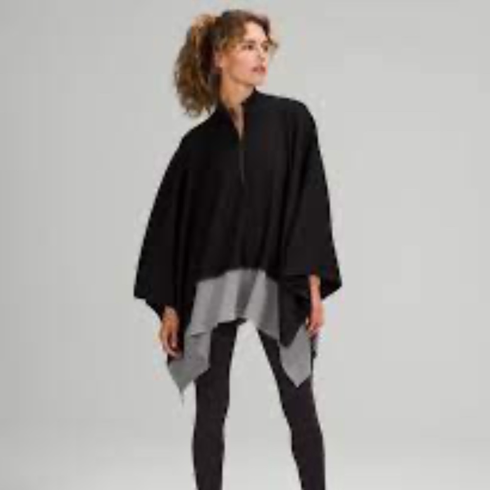 Lululemon On The Go Poncho - Size OS